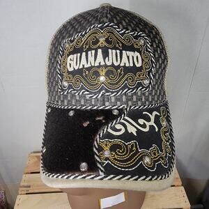 Tan & Black Snap Back Trucker Hat "Guanajuato"